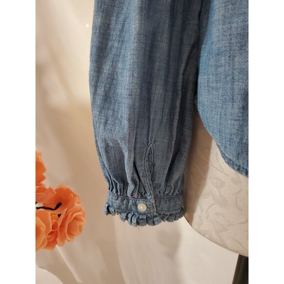 Gap Womens Long Sleeve Pintuck Button Medium Wash Chambray Denim Shirt Size L - Picture 7 of 12